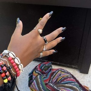 Meet your Posher, Kai